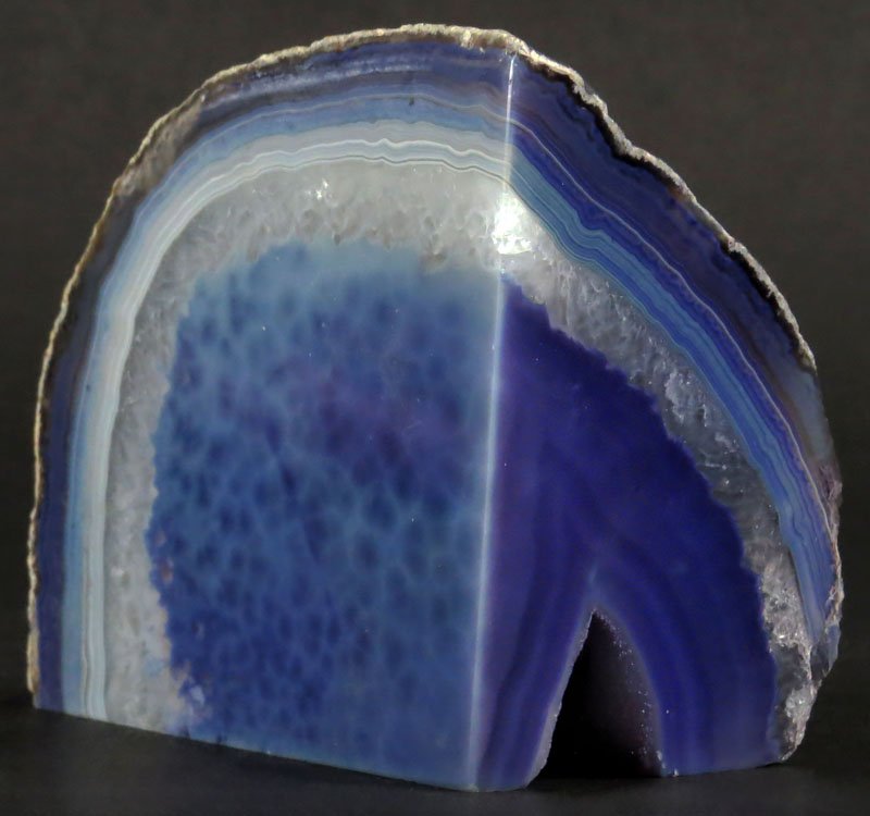 Blue Geode. Good Condition. Measures 4-1/4 Inches Tall: Blue Geode. Good Condition. Measures 4-1/4 Inches Tall and 4-1/2 Inches Wide. Shipping $20.00