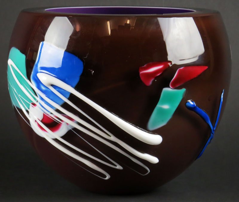Leon Applebaum Modern Art Glass Bowl. Signed. Small: Leon Applebaum Modern Art Glass Bowl. Signed. Small Chip to Inner Rim or else Good Condition. Measures 6-1/2 Inches Tall and 5 Inches Wide. Shipping $50.00