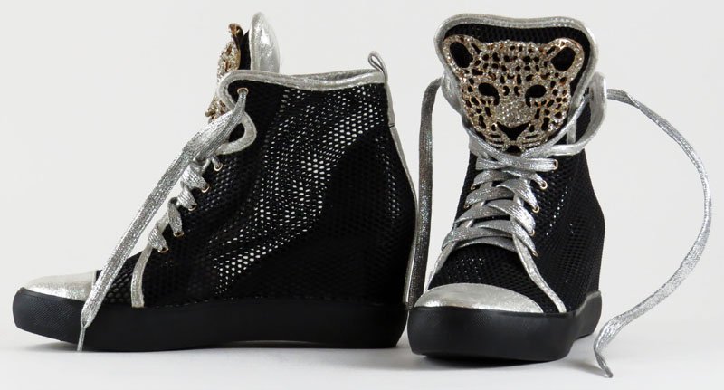 Pair of Krasotka Fancy Women's Sneakers Size 38: Pair of Krasotka Fancy Women's Sneakers Size 38 European. As New Condition. Shipping $20.00