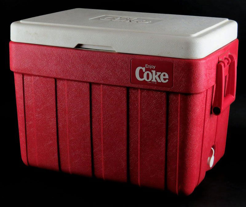 1989 Coco Cola Coke Cooler. Signed. Good Used: 1989 Coco Cola Coke Cooler. Signed. Good Used Condition. Measures 16 Inches Tall and 20-1/2 Inches Wide. We Will Not Ship This Item In-House Due to Its Size, But Would be Happy to Recommend a List of