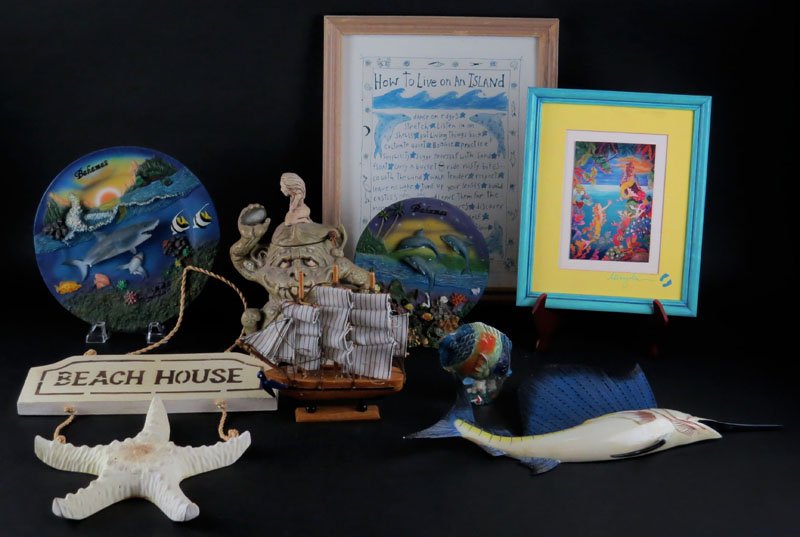 Box Lot Of Assorted Beach House Items. Shipping $75.00 (1 of 1)