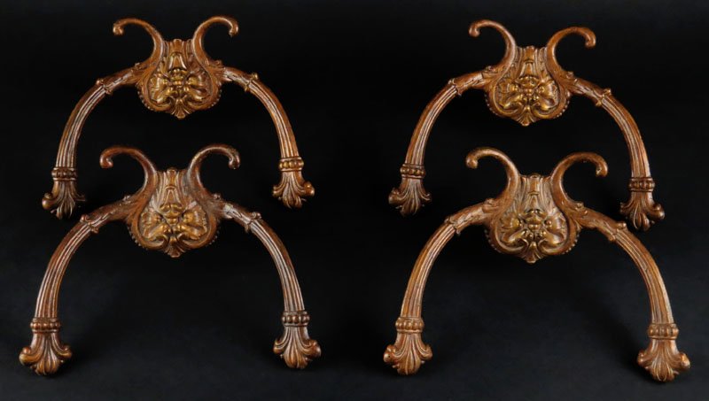 Four (4) Vintage Cast Metal Wall Hanging Hooks. (1 of 1)