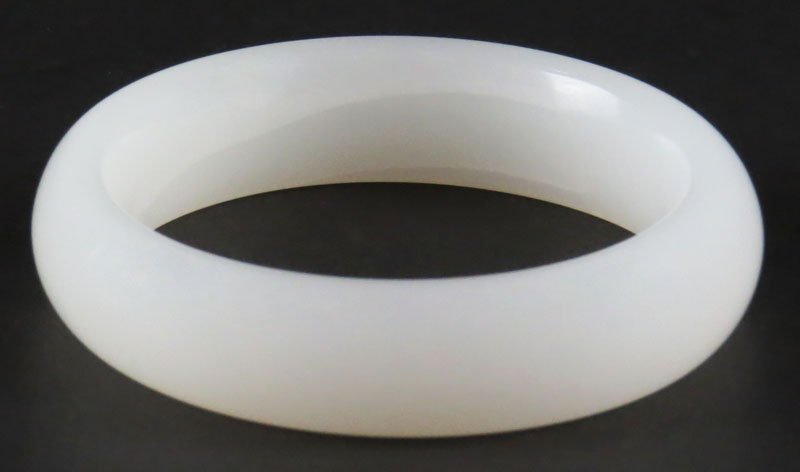 Chinese or Afghanistan White Jade Bangle Bracelet. (1 of 1)