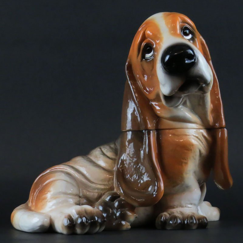 Big Sky Canine Ceramic Basset Hound Dog Cookie Jar.