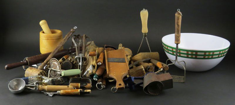 Assorted Lot of Mostly Vintage Kitchen Items. Shipping (1 of 1)