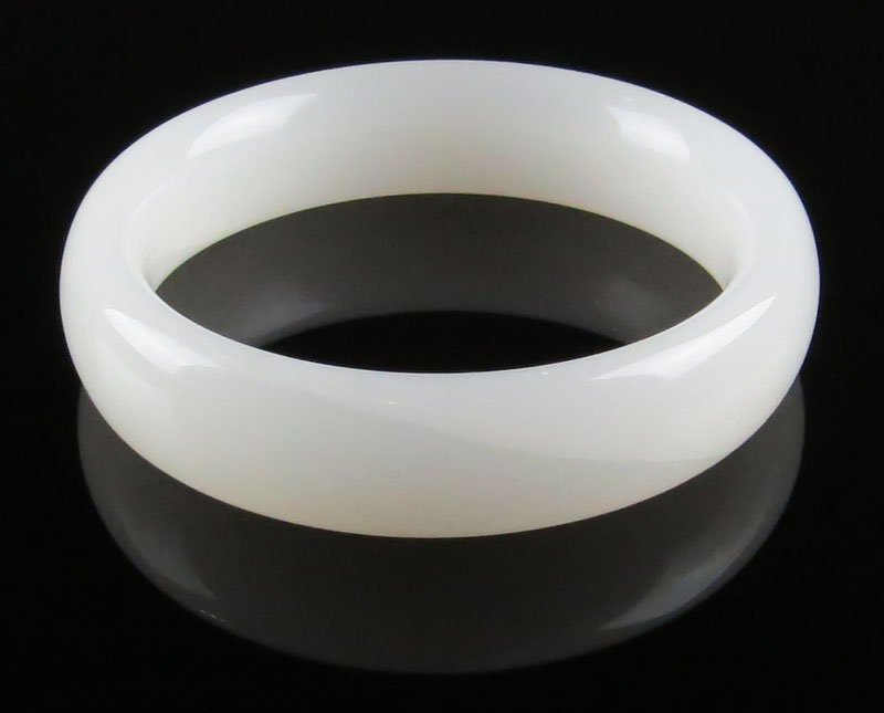 Chinese or Afghanistan White Jade Bangle Bracelet. (1 of 1)