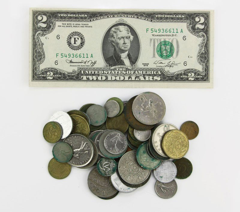 Tray Lot of Assorted Foreign Coins together with a US (1 of 1)