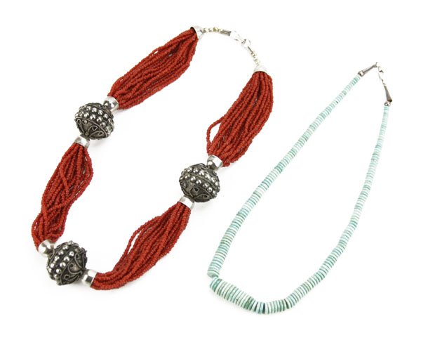 Lot of Two (2) Vintage Beaded Necklaces. Good Condition (1 of 1)