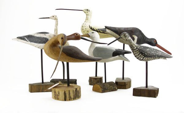 Box Lot of Assorted Carved Wooden Bird Figures. (1 of 1)