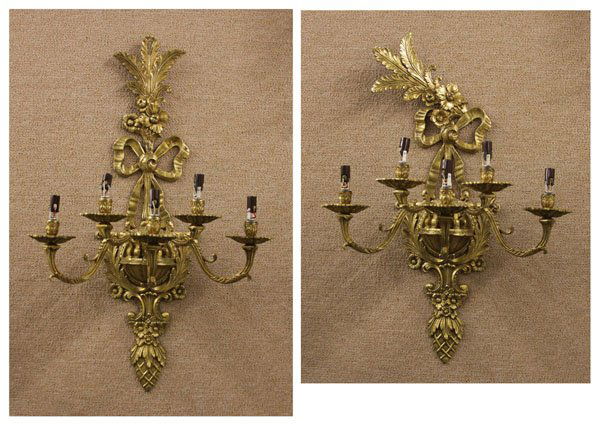 Pair of Vintage Brass 5 Arm Wall Sconces. (1 of 1)