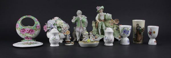 Box Lot of Assorted Porcelain Pieces. Includes (1 of 1)