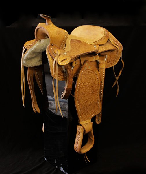 Western Floral Hand Tooled Leather Saddle with Wool Lin (1 of 1)