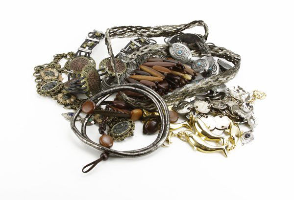 Lot of Assorted Vintage Belts. Please Examine All Items (1 of 1)