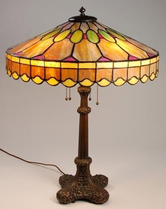 DUFFNER & KIMBERLY 20" Leaded Glass Lamp