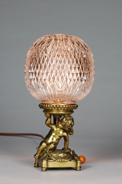 Pairpoint Winged Cherub & Crystal Accent Lamp: Charming Pairpoint Figural Winged Cherub & Crystal Accent Lamp. Base properly signed(see pictures). Unsigned Pairpoint shade can be seen in " Pairpoint Lanps by Edward and Sheila Malakoff", last page 