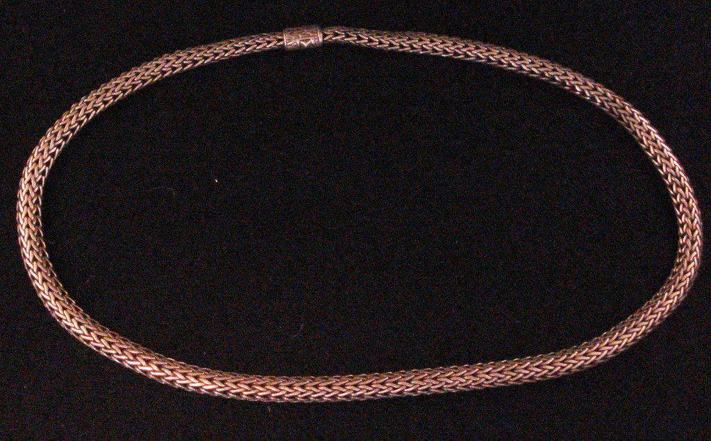 John Hardy Sterling Oval Chain Necklace: 18 1/2" Sterling silver John Hardy 7mm chain necklace.