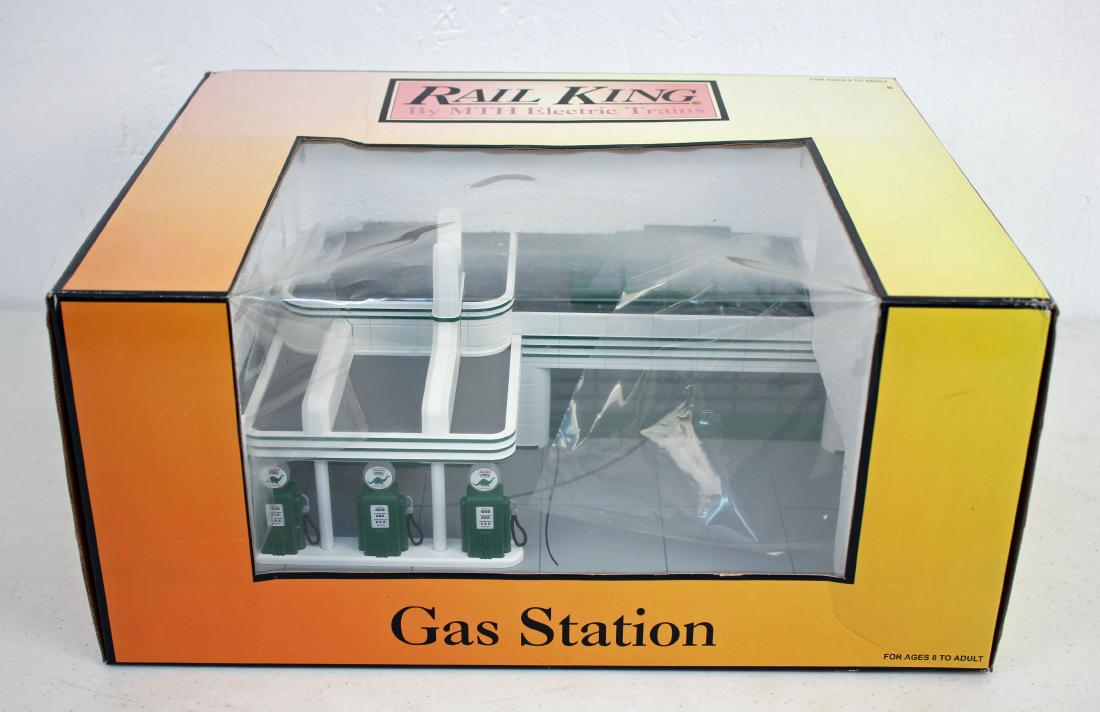 Rail King MTH Sinclair Operation Gas Station (1 of 3)