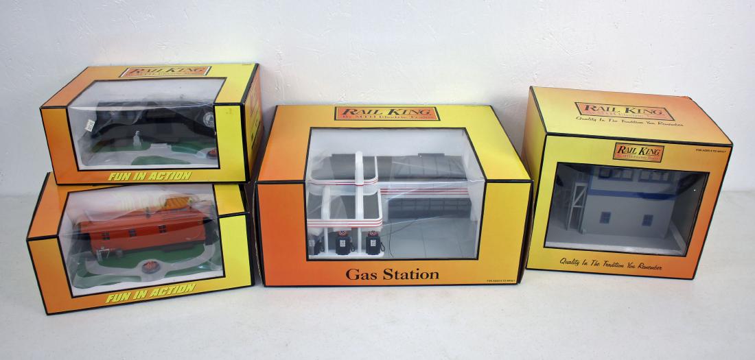 Group of 4 Rail King MTH Offices Station & Tower (1 of 9)