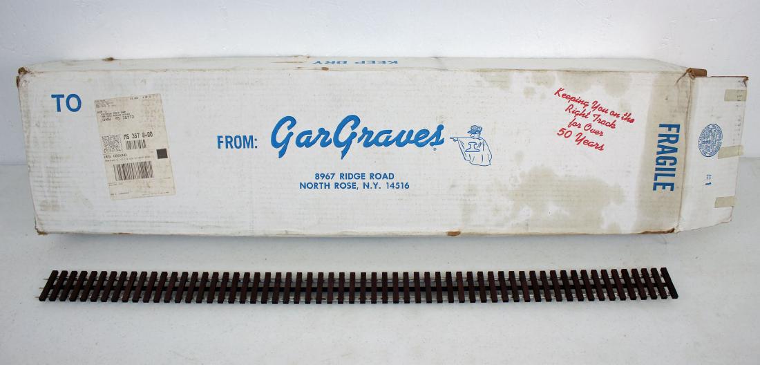 50 GarGraves O 38" Track with Wooden Cross Ties (1 of 4)