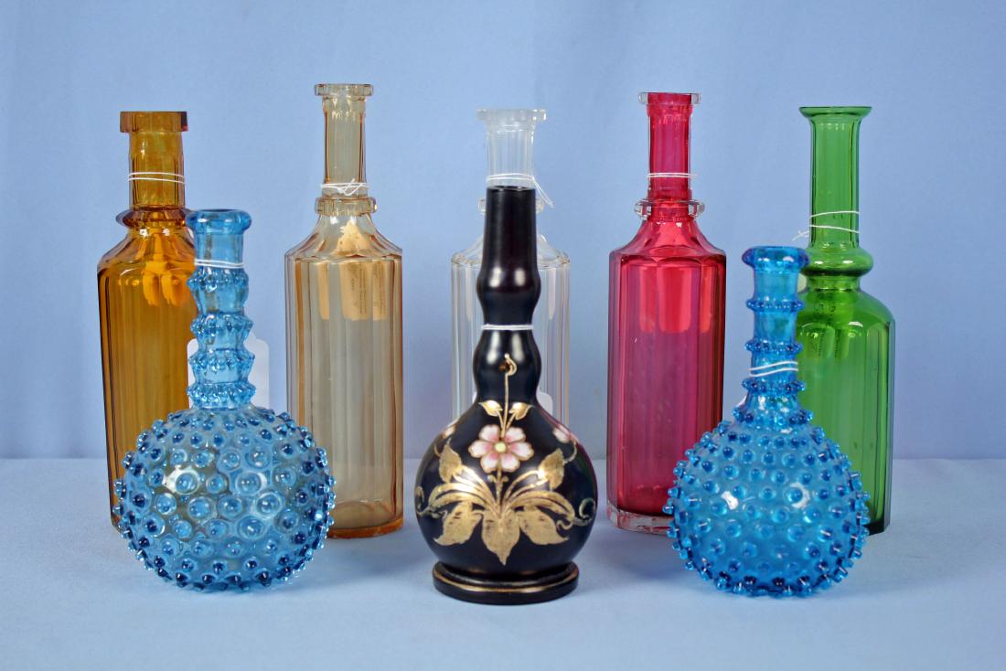 Group of 8 Barber's Bottles, Various Colors (1 of 5)
