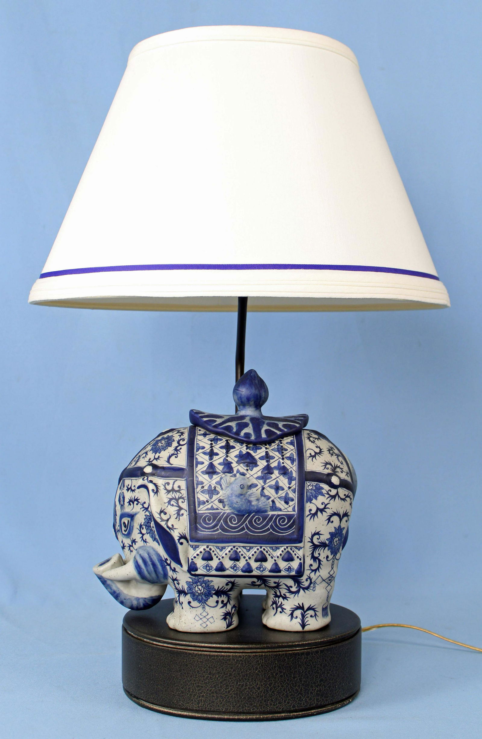Frederick Cooper Blue & White Elephant Lamp: Frederick Cooper Blue & White Porcelain Elephant Lamp with Matching Shade. Measures 26" H. X 17" Dia. Condition - Good condition.