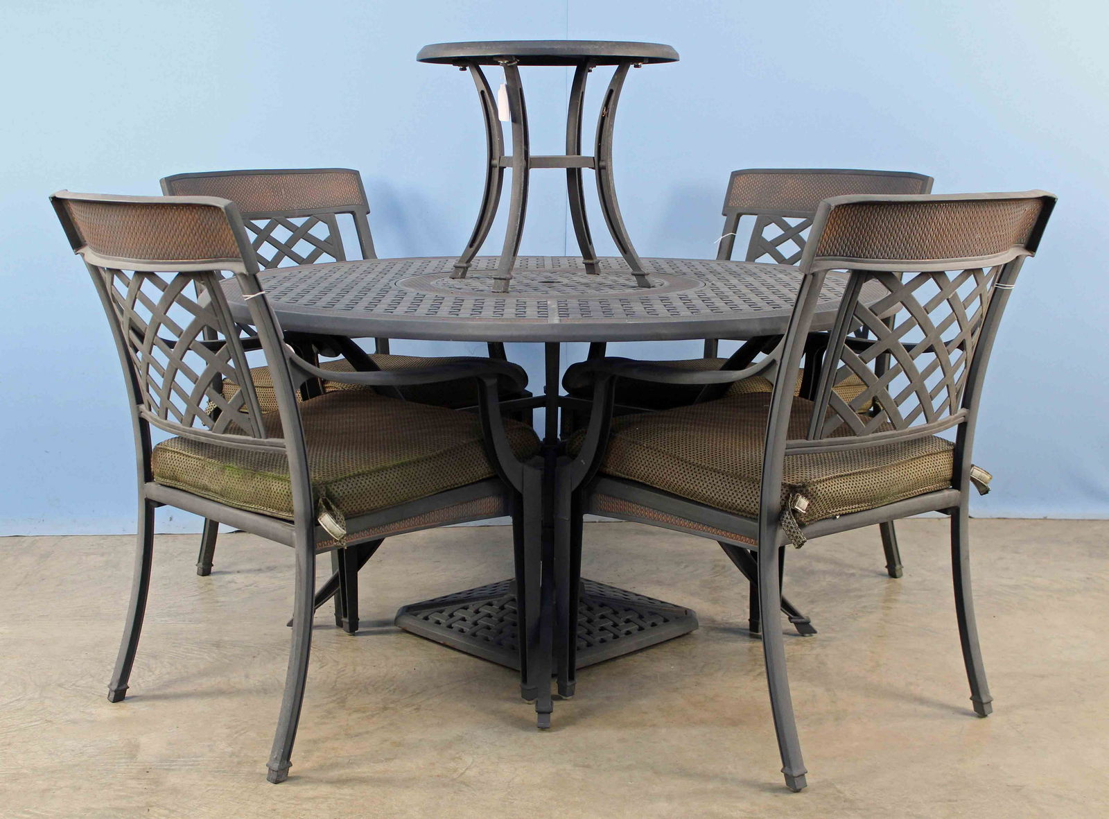 Herrington Garden Treasures Table Shop Garden Treasures Chairs & Seating