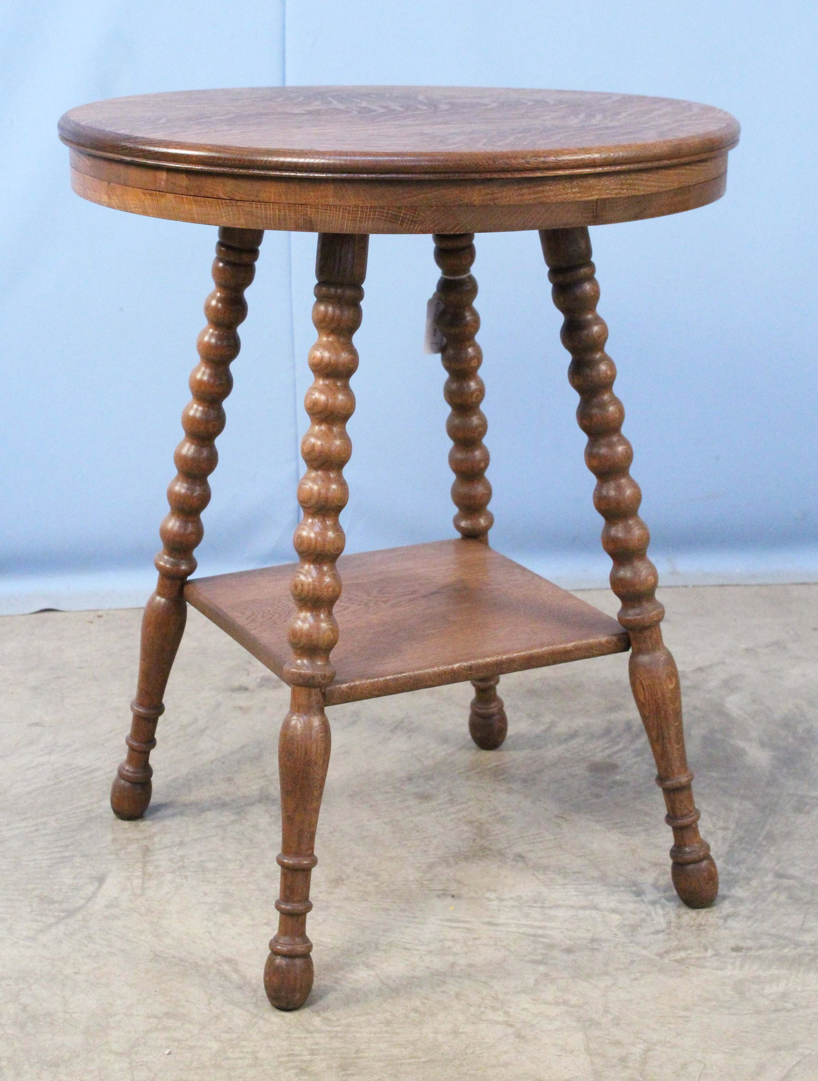 Circa 1910 Quarter Sawn Oak Center Table: Circa 1910 Quarter Sawn Oak Center Table, 29" High X 23 3/4" Dia. Condition - Good condition