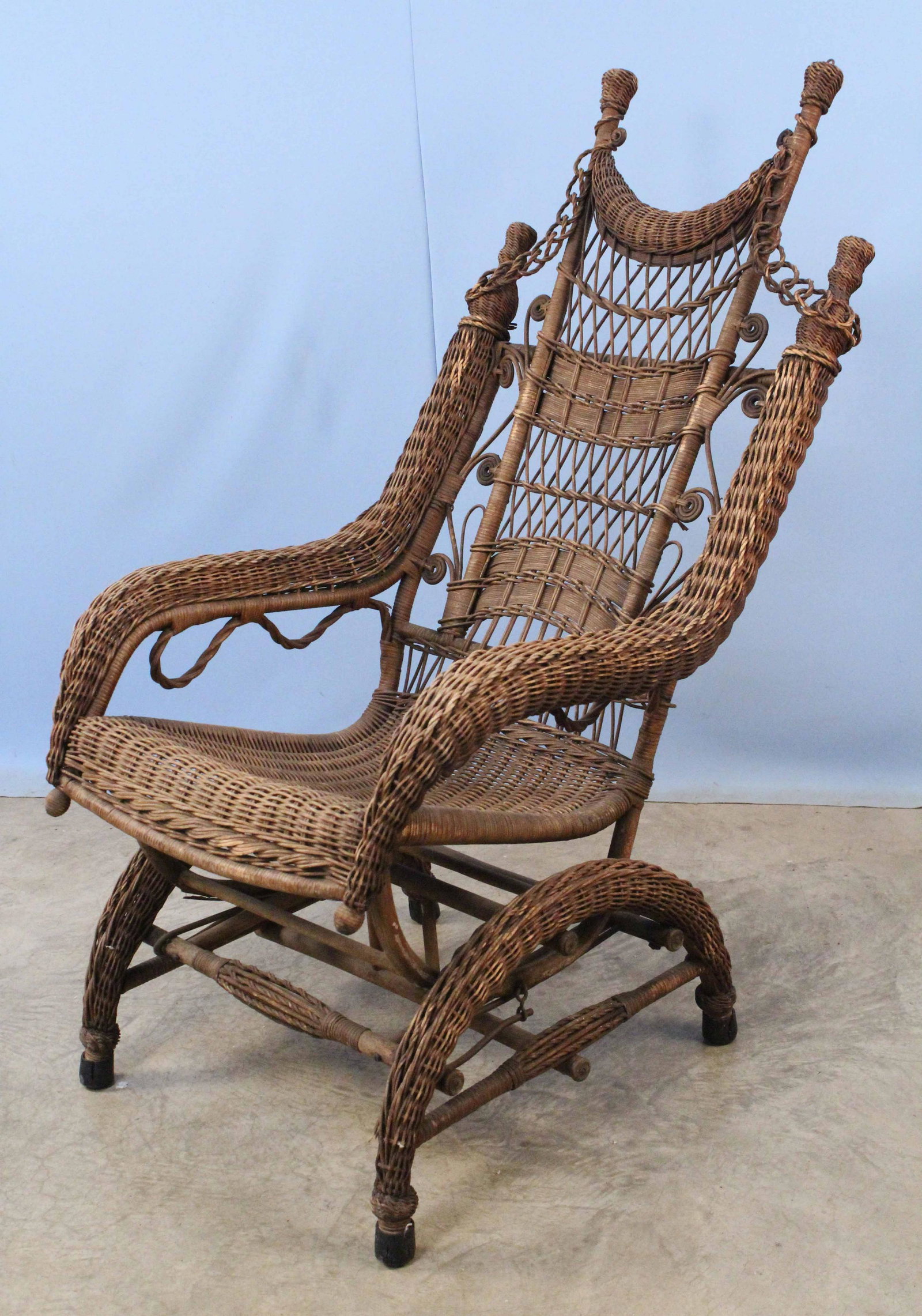 Haywood Wakefield Antique Wicker Glider (1 of 5)