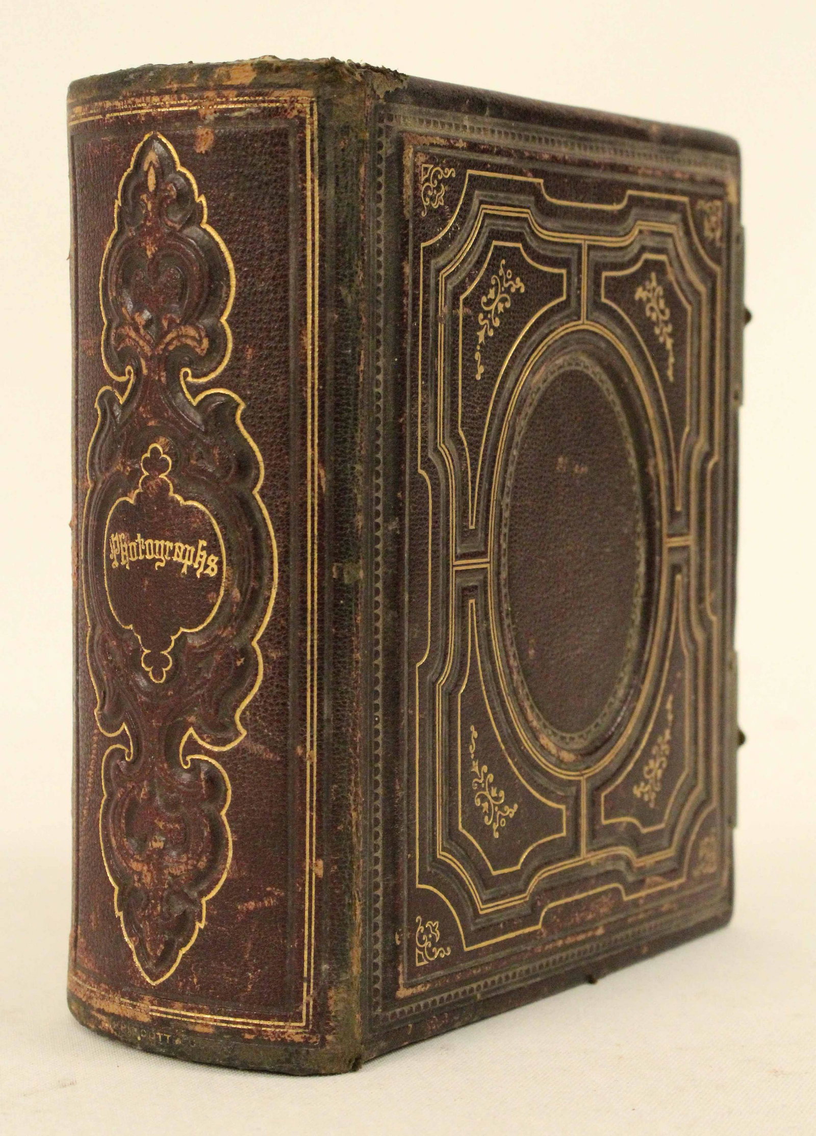 Civil War Era Album w/ Abraham Lincoln CDVs (1 of 12)