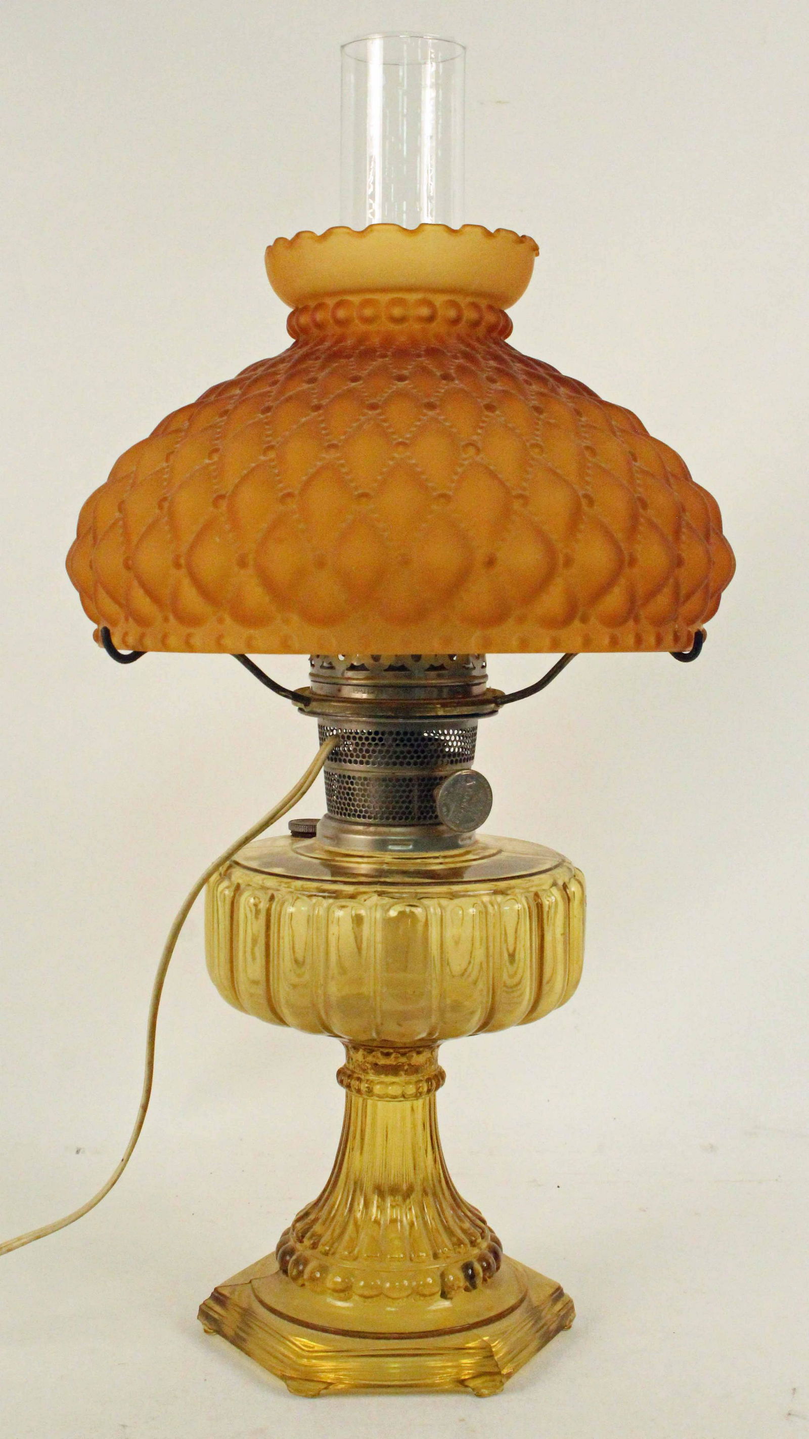 Aladdin Corinthian Oil Lamp w/ Shade (0067) on Jun 18, 2022 Kennedys