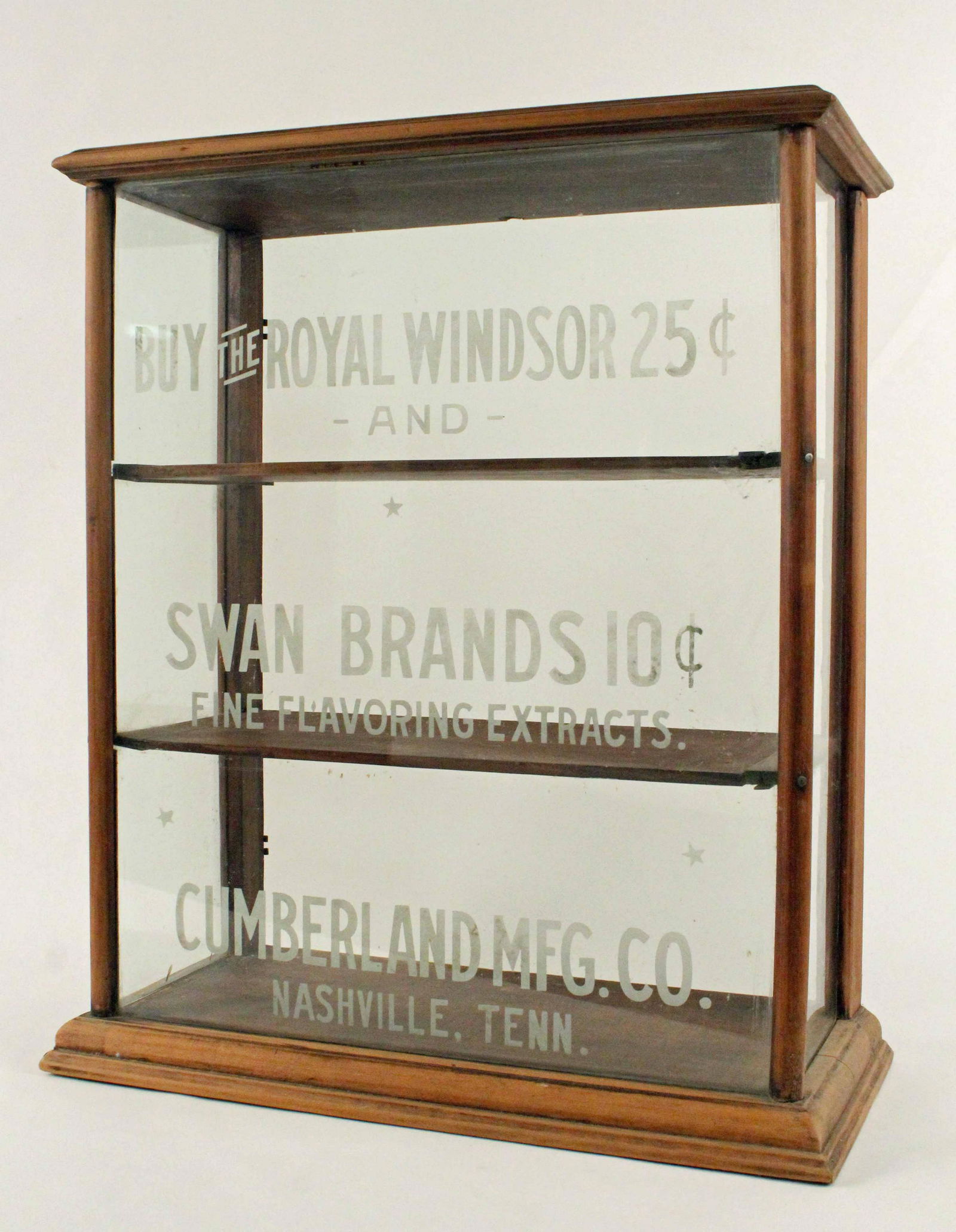 Scarce Royal Windsor Nashville, TN Display Case (1 of 4)