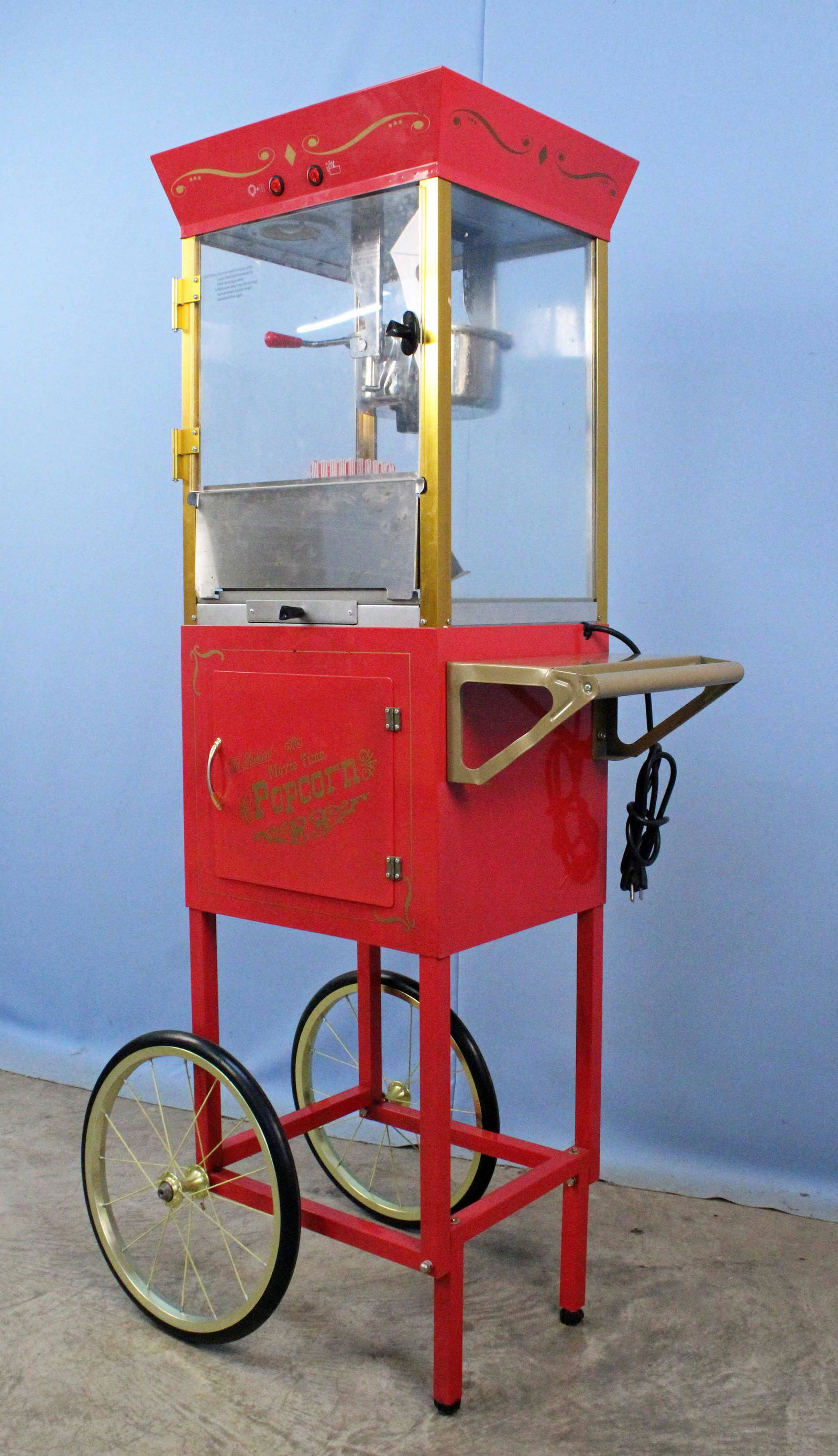 Old Fashioned Style Popcorn Vending Cart (1 of 6)