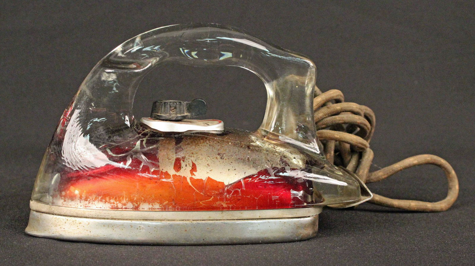 Saunders Silver Streak Pyrex Electric Iron WWII (1 of 7)