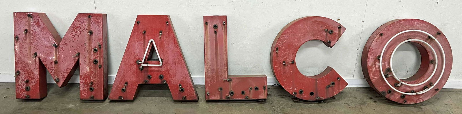 Malco Neon Theater Sign, Jackson, TN (1 of 6)