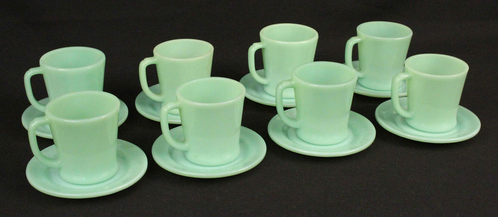 8 Fire King Jadeite D Handled Coffee Mugs Saucers (1 of 3)