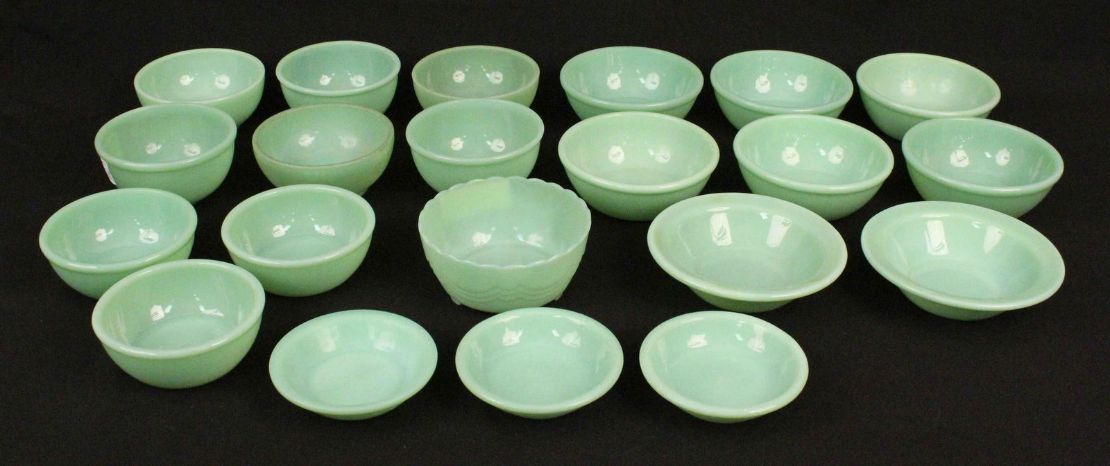 Twenty One Fire King Jadeite Green Bowls (1 of 6)
