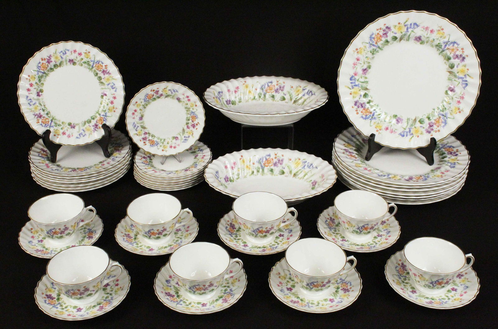 Royal Doulton "Easter Morn" 42 Piece Set: Royal Doulton "Easter Morn" 42 Piece Set. (8) 10 5/8" dinner plates. (8) 8 1/4" salad plates. (8) Cups with (8) saucers. (8) 6 1/4" bread and butter plates. (2) 10" oval vegetable bowls. Condition- Go