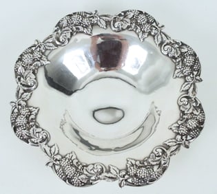 Tiffany & Co. Sterling #14088A Blackberry Bowl 8"