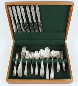 Wallace Silver Stradivari Sterling (61) Pcs. Set
