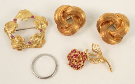 18Kt. Gold Pins, Earrings, & Ring