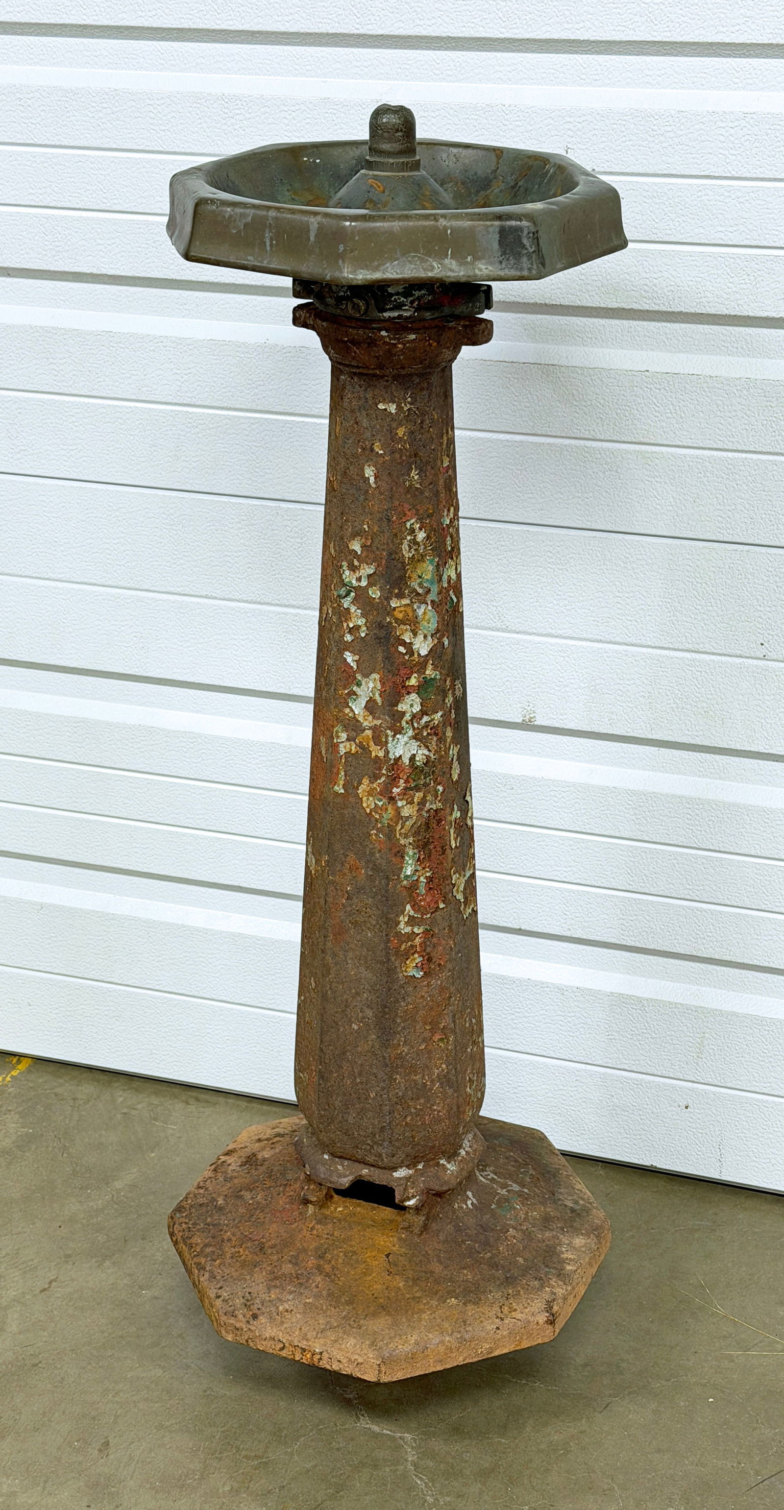 1920's Cast Iron Water Fountain (1 of 6)