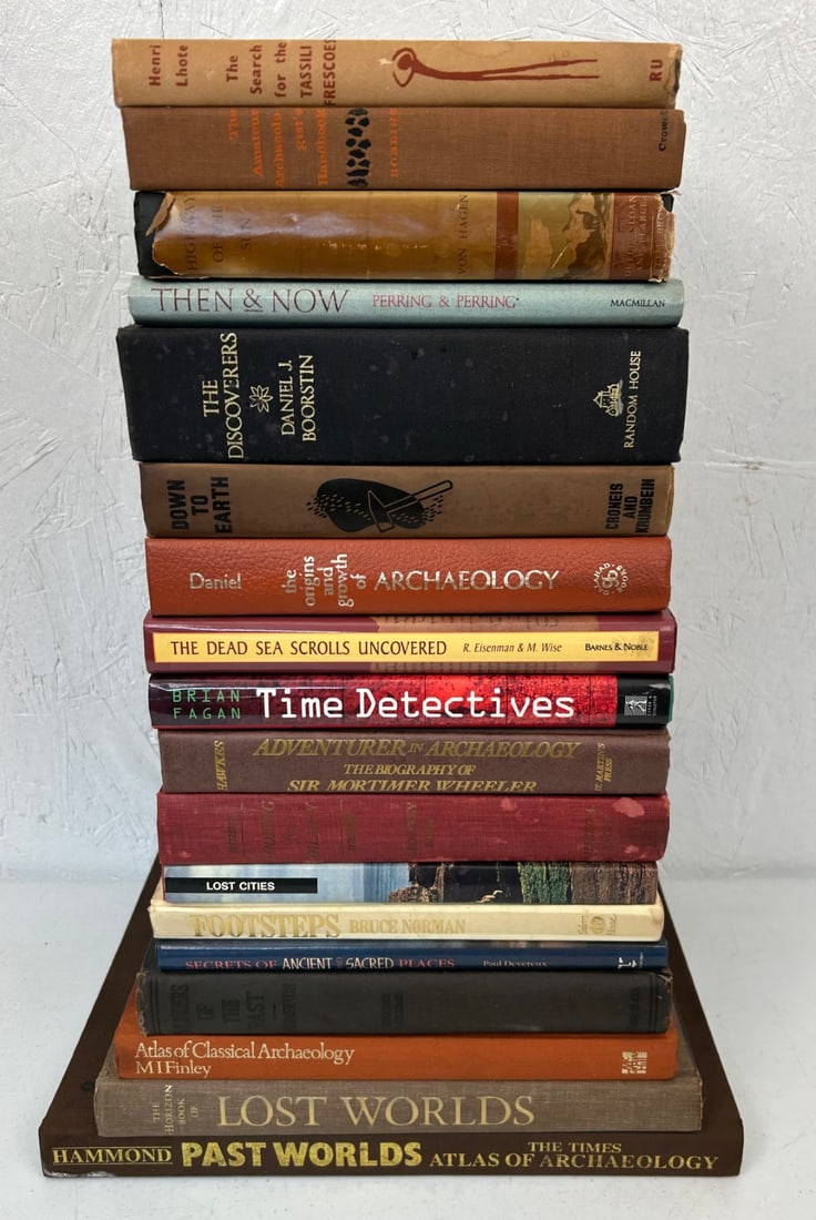 18 Archaeology Related Books (1 of 10)