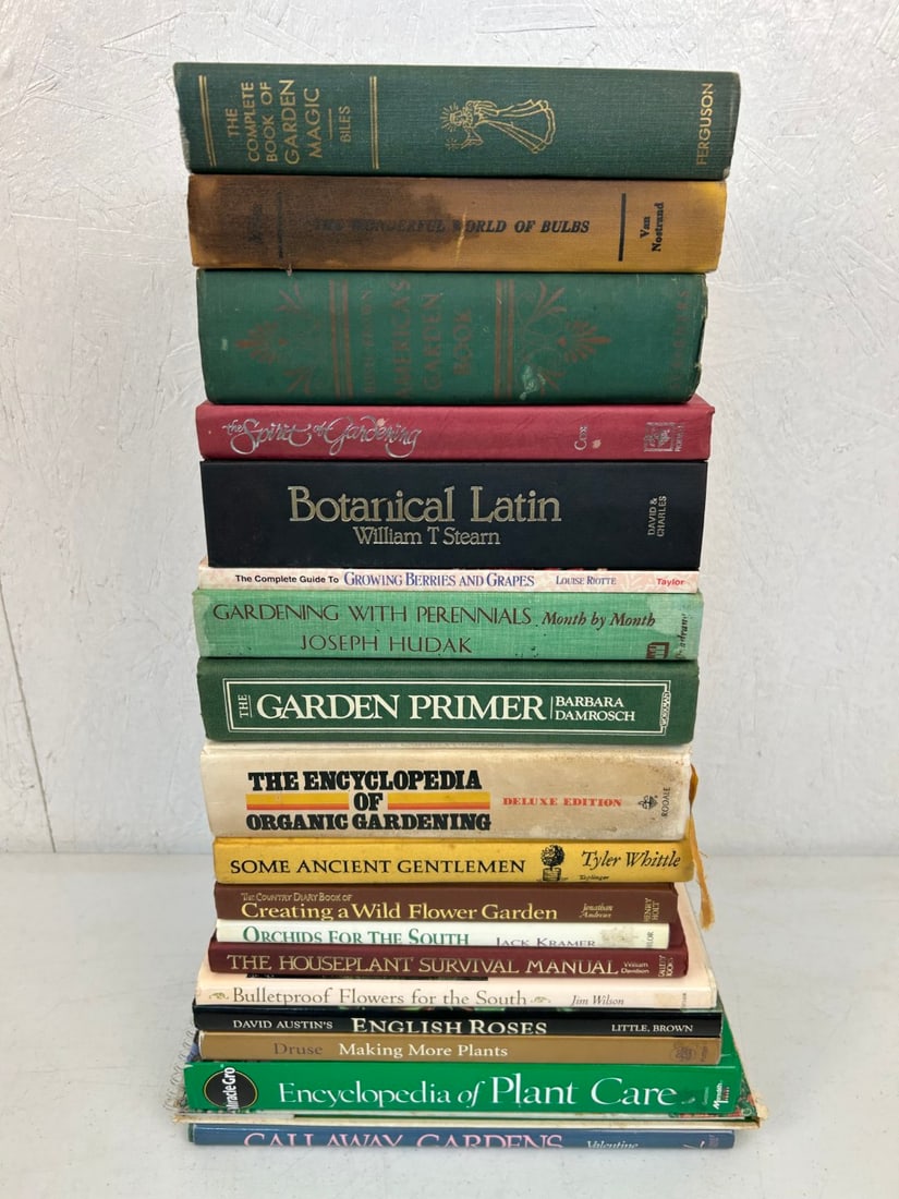19 Gardening Books (1 of 10)