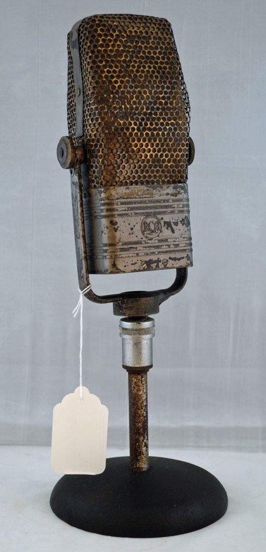 Rare RCA Model 44 Microphone on Stand: Rare RCA Model 44 Microphone. Microphone does have the internal components. 16" High on stand X 4.5": Wide . Microphone and hanger frame measures 9.5".