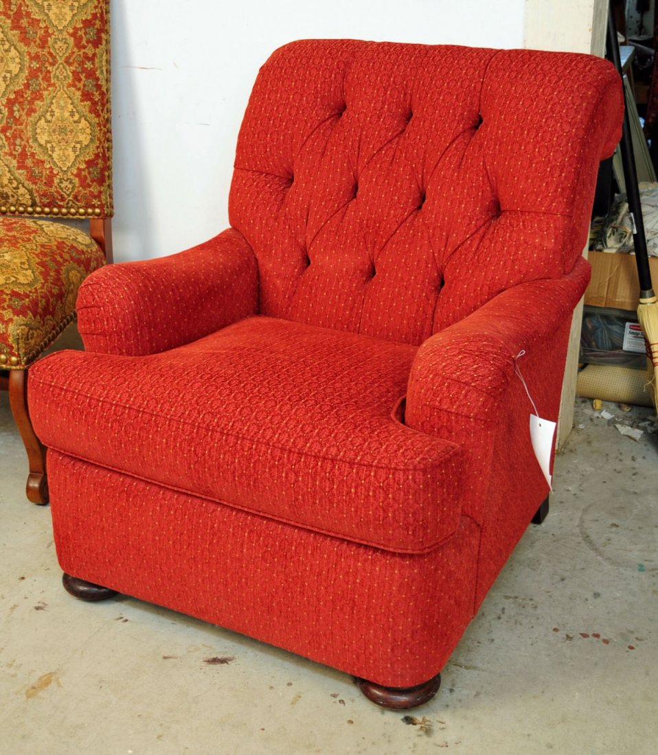 Henredon Custom Folio Collection Armchair: Henredon Custom Folio Collection Armchair in Wine Cover with Green Accents. 32.5" H. X 34" W. X 40" D. "NOT AN ANTIQUE"