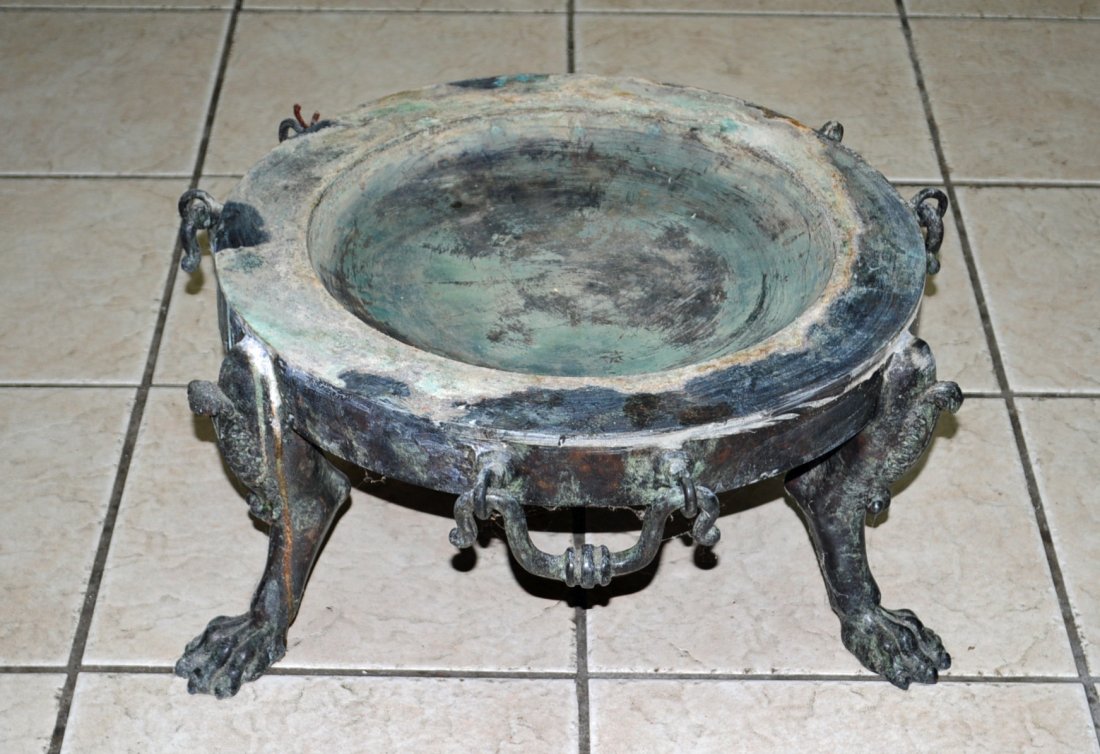 Maitland Smith Bronze Plant Stand w/ Claw feet: Maitland Smith Bronze Plant Stand with Claw feet. Not an Antique.