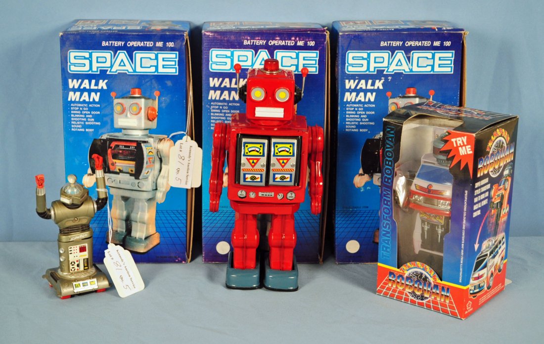 5 Battery Operated Robot Toys: 5 Battery Operated Robot Toys Includes three Space Walk Man toys, one Transform Robovan, and one Zeroid Zintar Robot. Condition - all Space Walk Man toys in original boxes, working when tested, boxes