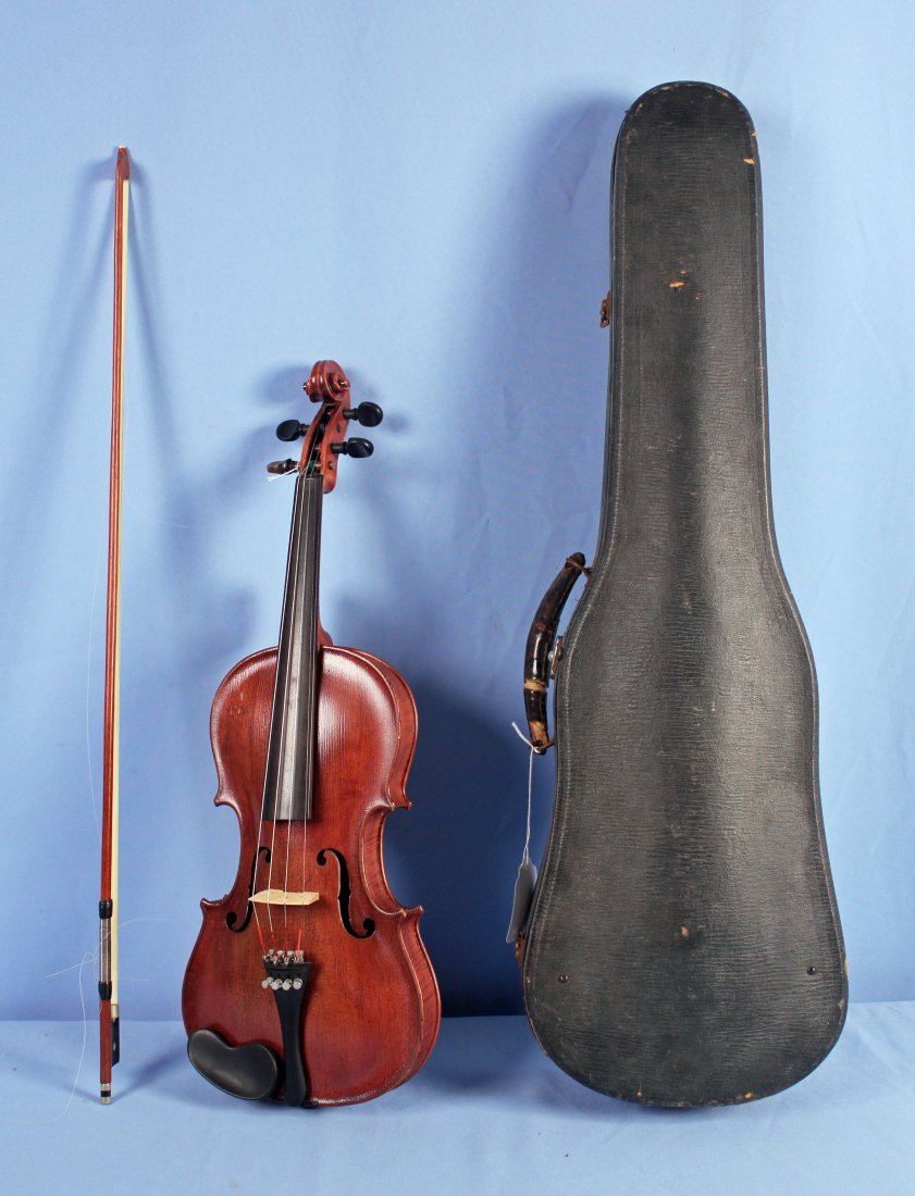 Copy of a Jacob Stainer Violin: Copy of a Jacob Stainer full size violin made in Germany with four fine tuners. - Condition: Violin has a newer refinish with orange peel surface. Three coarse tuning pegs have been replaced, one seem