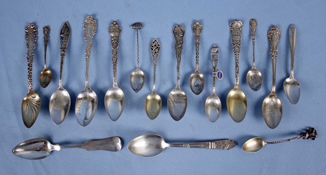 17 Mixed Sterling Silver Spoons, Souvenir Etc. (1 of 4)
