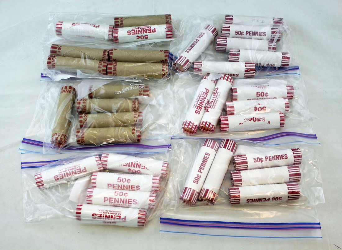 33 Rolls 2009  Lincoln Bicentennial Pennies Unc. (1 of 4)